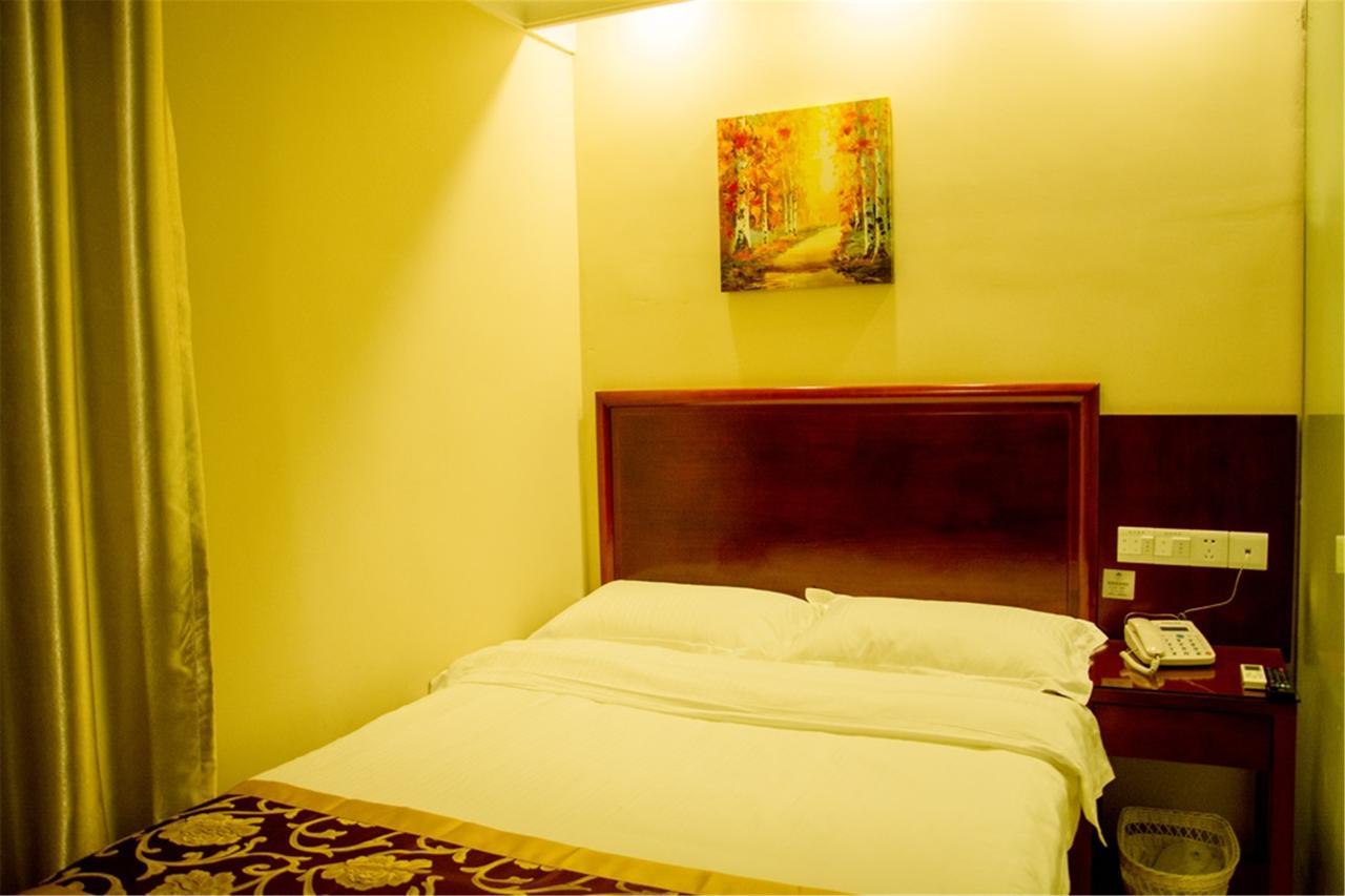 Greentree Inn Huanggang Qichun County Ouyada Square Express Hotel Exterior photo